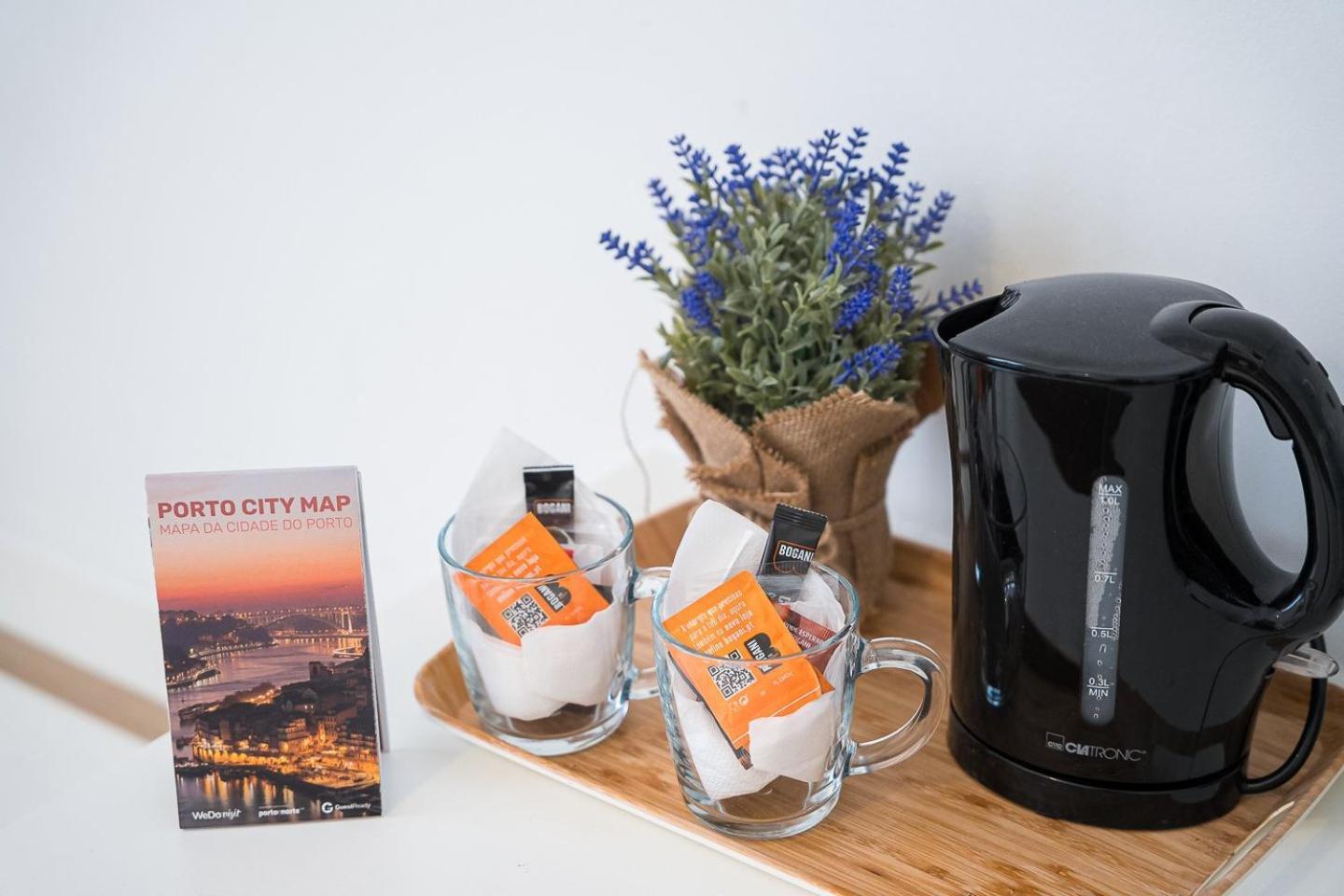 Guestready - Costa Cabral Guesthouse ポルト エクステリア 写真